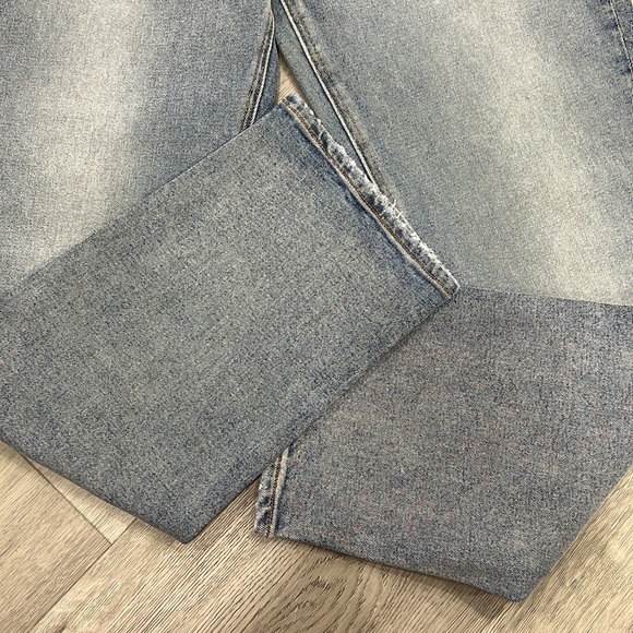 GRLFRND cassidy mid rise straight jean in la brea  NWT size 30 - Picture 3 of 9